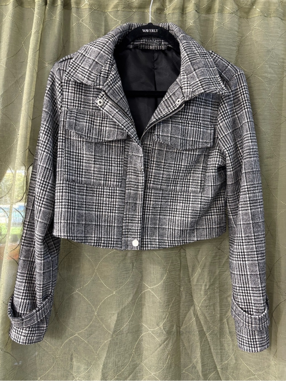 Stoosh Black and Gray Plaid Cropped jacket